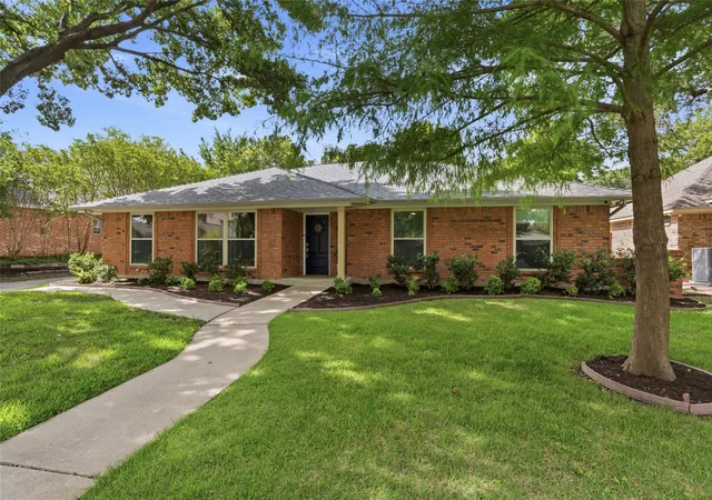 Photo 1 of Single family home for sale at 6409 Country Day Trl, Fort Worth, TX 76132 | MLS# 21350946 | Listing updated on 2026-09-20