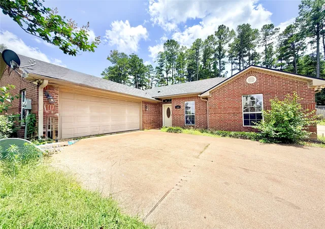 Photo 1 of Single family home for sale at 5140 Fm 346 E, Tyler, TX 75703 | MLS# 21352706 | Listing updated on 2026-08-21