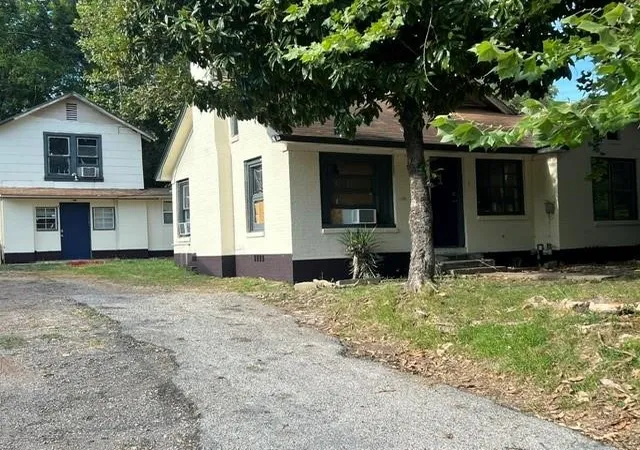 Photo 1 of Multi family home for sale at 237 E Culver Wrong St, Longview, TX 75602 | MLS# 21352674 | Listing updated on 2026-09-16