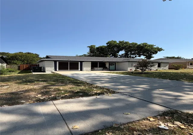 Photo 3 of Single family home for sale at 1001 E Linda Dr, Garland, TX 75041 | MLS# 21351539 | Listing updated on 2026-08-07