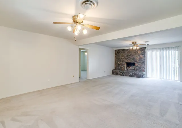 Photo 4 of Sale Pending at 2928 Laredo Dr, Fort Worth, TX 76116 | MLS# 21344621 | Listing updated on 2026-08-22
