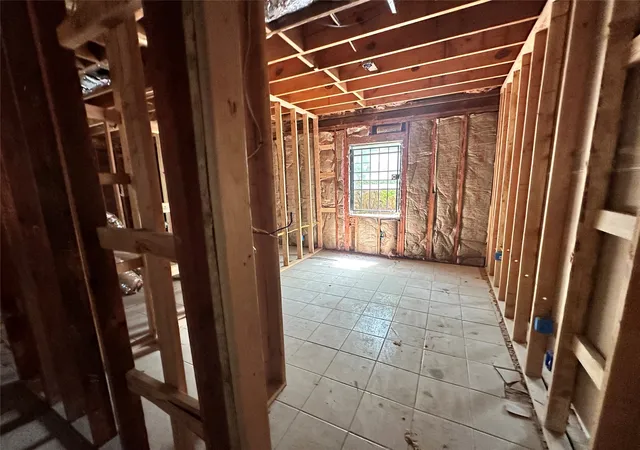 Photo 2 of Multi family home for sale at 722 W Boyce Ave #2, Fort Worth, TX 76115 | MLS# 21346168 | Listing updated on 2026-10-07