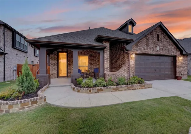 Photo 1 of Single family home for sale at 326 Atlas Cedar, Glenn Heights, TX 75154 | MLS# 21352770 | Listing updated on 2026-08-07