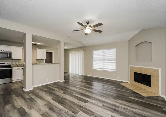Photo 2 of Sale Pending at 1923 Nemechek Dr, Dallas, TX 75217 | MLS# 21352630 | Listing updated on 2026-09-21