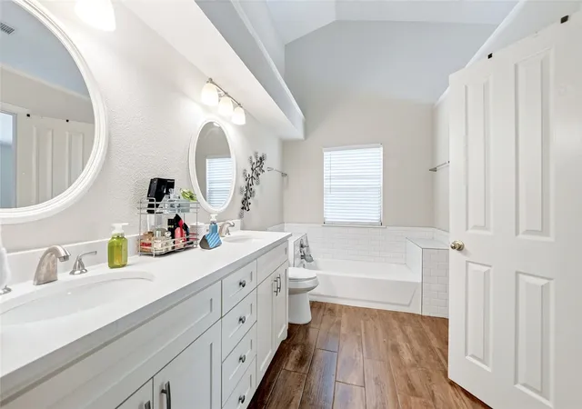 Photo 4 of Single family home for sale at 5814 Winell Dr, Garland, TX 75043 | MLS# 21352855 | Listing updated on 2026-08-06