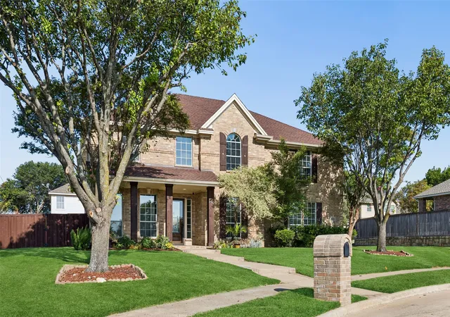 Photo 2 of Single family home for sale at 7101 Dutch Elm Ct, Garland, TX 75044 | MLS# 21351832 | Listing updated on 2026-10-05