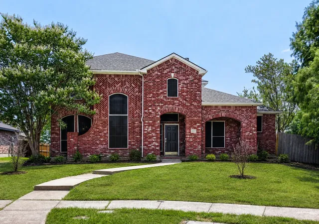 Photo 1 of Single family home for sale at 1013 Hampstead Dr, Mesquite, TX 75181 | MLS# 21342607 | Listing updated on 2026-08-20
