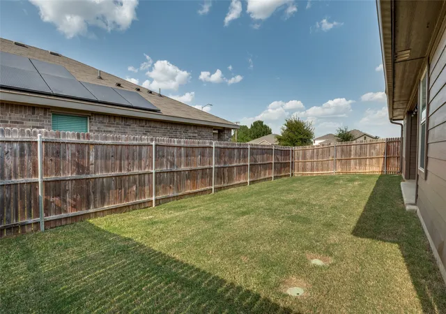 Photo 25 of Single family home for sale at 6929 Whisper Field, Fort Worth, TX 76120 | MLS# 21352749 | Listing updated on 2026-09-19