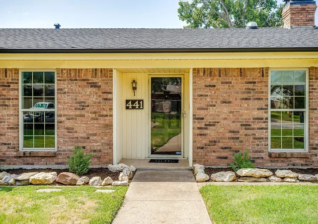 Photo 2 of Single family home for sale at 441 W Pleasantview Dr, Hurst, TX 76054 | MLS# 21352826 | Listing updated on 2026-08-19