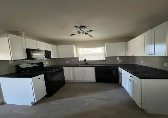 Photo 3 of Sale Pending at 1507 Maple Dr, Garland, TX 75042 | MLS# 21351589 | Listing updated on 2026-08-18