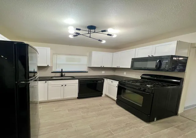 Photo 4 of Sale Pending at 1507 Maple Dr, Garland, TX 75042 | MLS# 21351589 | Listing updated on 2026-08-18