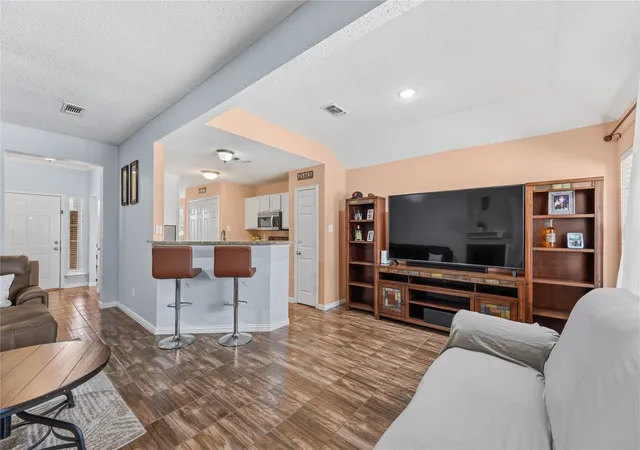 Photo 3 of Single family home for sale at 2733 Spring Rain Dr, Mesquite, TX 75181 | MLS# 21352947 | Listing updated on 2026-08-29