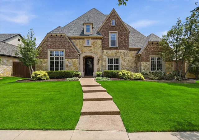 Photo 2 of Sale Pending at 1137 King Mark Dr, Lewisville, TX 75056 | MLS# 21350673 | Listing updated on 2026-08-28