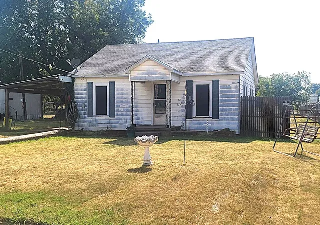 Photo 1 of Sale Pending at 402 S Avenue D, Olney, TX 76374 | MLS# 21351083 | Listing updated on 2026-08-10