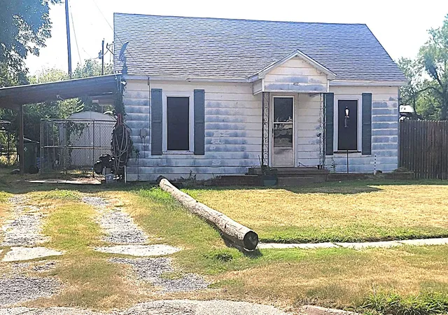 Photo 2 of Sale Pending at 402 S Avenue D, Olney, TX 76374 | MLS# 21351083 | Listing updated on 2026-08-10