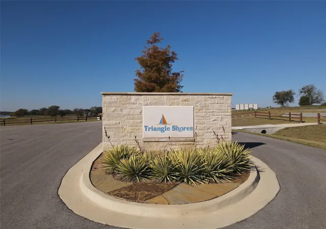 Photo 3 of Land for sale at Lot 3 Triangle Shores Dr, Corsicana, TX 75109 | MLS# 21352981 | Listing updated on 2026-08-07