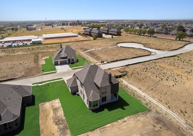 Photo 3 of Single family home for sale at 7011 Lilly Ln, Sanger, TX 76266 | MLS# 21353076 | Listing updated on 2026-09-29