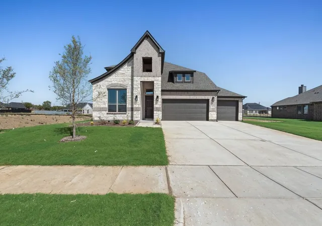 Photo 3 of Single family home for sale at 7011 Lilly Ln, Sanger, TX 76266 | MLS# 21353076 | Listing updated on 2026-09-29