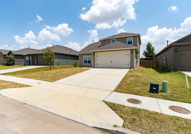 Photo 2 of Single family home for sale at 2014 Pondera St, Ponder, TX 76259 | MLS# 21353082 | Listing updated on 2026-08-06