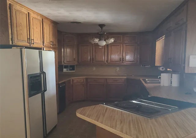 Photo 2 of Single family home for sale at 50010 Del Ra Dr, Greenville, TX 75402 | MLS# 21353095 | Listing updated on 2026-09-03