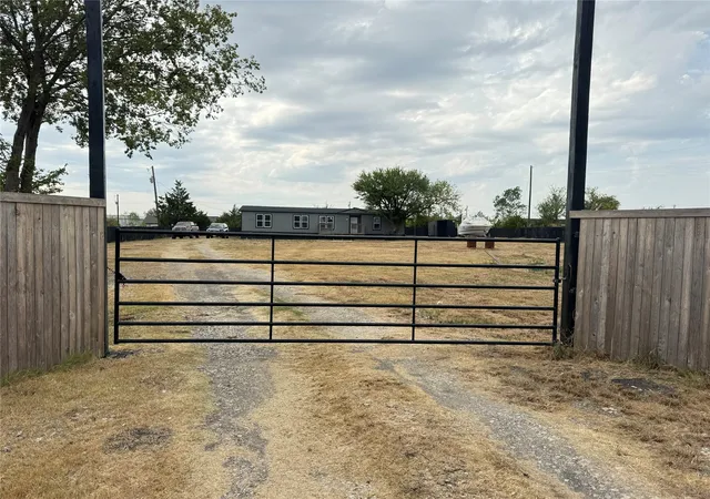 Photo 1 of Single family home for sale at 257 Burkett Ln, Royse City, TX 75189 | MLS# 21331555 | Listing updated on 2026-10-06