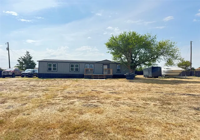 Photo 2 of Single family home for sale at 257 Burkett Ln, Royse City, TX 75189 | MLS# 21331555 | Listing updated on 2026-10-06