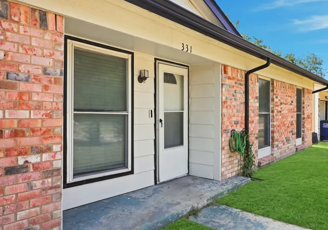 Photo 3 of Single family home for sale at 331 S 1st St, Wylie, TX 75098 | MLS# 21353131 | Listing updated on 2026-08-31