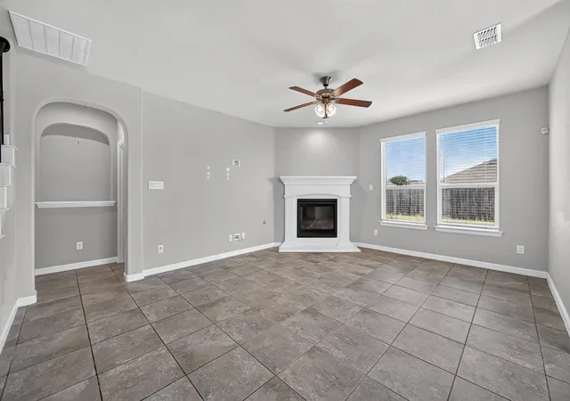 Photo 4 of Single family home for sale at 576 Pendennis Dr, Fort Worth, TX 76131 | MLS# 21350768 | Listing updated on 2026-09-03