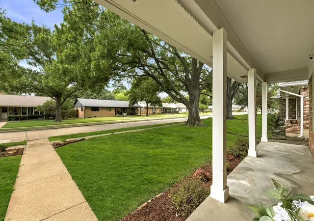 Photo 2 of Sale Pending at 10419 Royalwood Dr, Dallas, TX 75238 | MLS# 21352531 | Listing updated on 2026-08-26