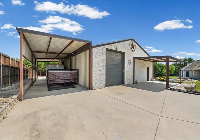 Photo 3 of Single family home for sale at 2971 American Sparrow Dr, Midlothian, TX 76065 | MLS# 21347787 | Listing updated on 2026-09-24