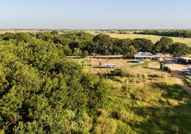 Photo 1 of Single family home for sale at 8345 County Road 205, Grandview, TX 76050 | MLS# 21349021 | Listing updated on 2026-08-27