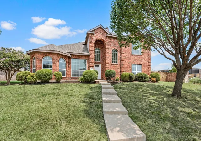 Photo 1 of Sale Pending at 1215 Majestic Wy, Wylie, TX 75098 | MLS# 21341129 | Listing updated on 2026-08-30