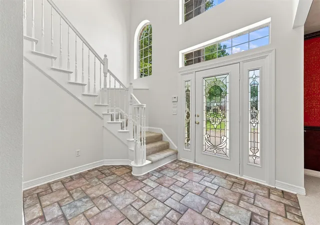 Photo 2 of Sale Pending at 4 Amen Corner Ct, Mansfield, TX 76063 | MLS# 21353249 | Listing updated on 2026-10-05