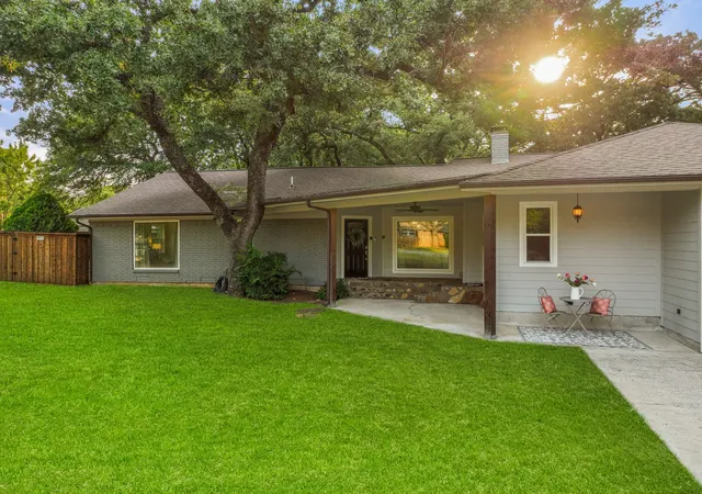 Photo 3 of Single family home for sale at 149 Redwood Dr, Lewisville, TX 75077 | MLS# 21352078 | Listing updated on 2026-10-07