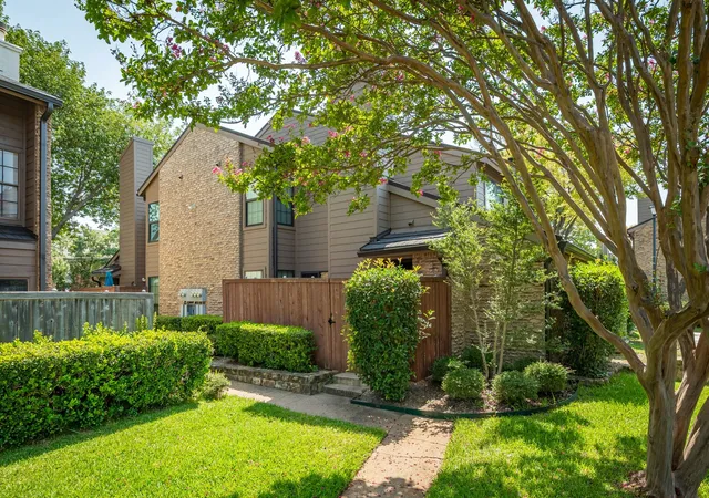 Photo 1 of Condo for sale at 333 Melrose Dr #31D, Richardson, TX 75080 | MLS# 21353046 | Listing updated on 2026-08-07