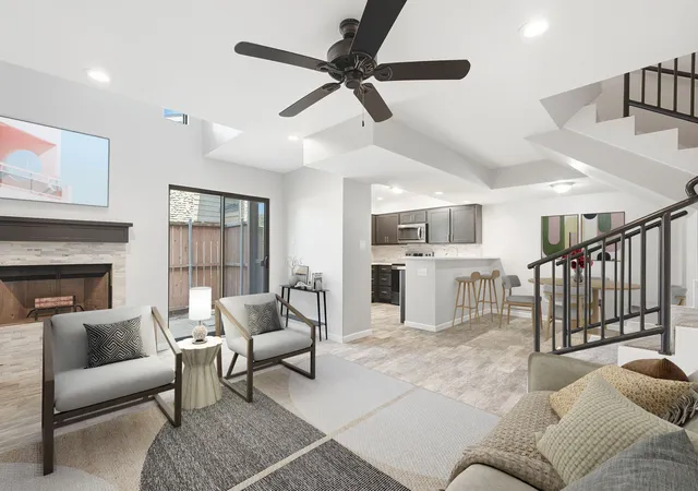 Photo 4 of Condo for sale at 333 Melrose Dr #31D, Richardson, TX 75080 | MLS# 21353046 | Listing updated on 2026-10-02