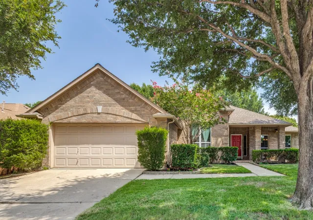 Photo 1 of Single family home for sale at 2600 Stanford Dr, Flower Mound, TX 75022 | MLS# 21350896 | Listing updated on 2026-09-17