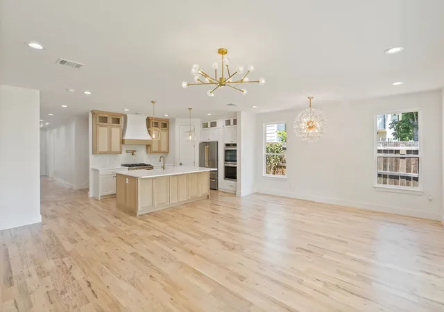 Photo 3 of Single family home for sale at 1334 E Kiest Blvd, Dallas, TX 75216 | MLS# 21353311 | Listing updated on 2026-08-07