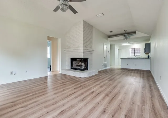 Photo 1 of Townhouse for sale at 917 Westover Dr, Lancaster, TX 75134 | MLS# 21353325 | Listing updated on 2026-08-07