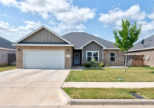 Photo 2 of Sale Pending at 343 Sweet Pea Path, Abilene, TX 79602 | MLS# 21349293 | Listing updated on 2026-08-30