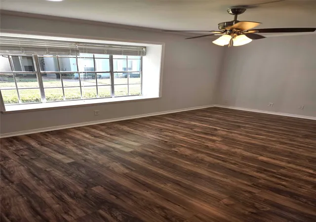 Photo 3 of Townhouse for sale at 107 Malibu Dr, Shreveport, LA 71115 | MLS# 21352198 | Listing updated on 2026-08-07
