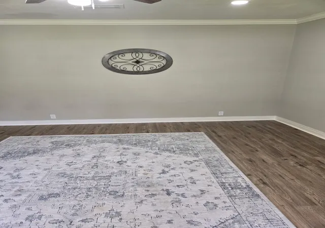 Photo 3 of Single family home for sale at 8075 N Lakeshore Dr, Shreveport, LA 71107 | MLS# 21351417 | Listing updated on 2026-08-12