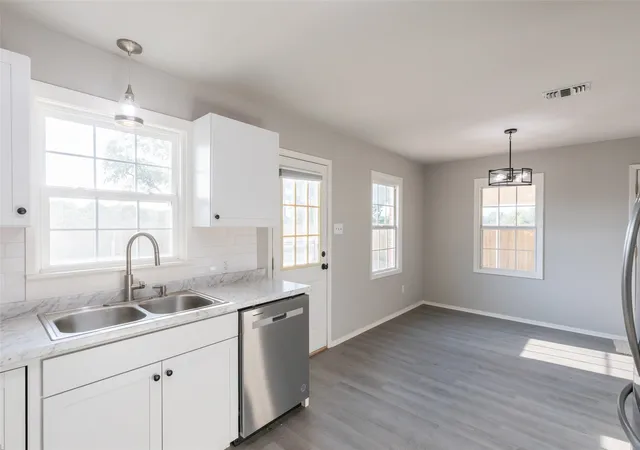 Photo 3 of Single family home for sale at 821 Cherry Ln, Clyde, TX 79510 | MLS# 21352812 | Listing updated on 2026-09-04