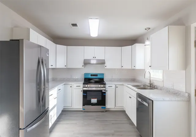 Photo 4 of Single family home for sale at 821 Cherry Ln, Clyde, TX 79510 | MLS# 21352812 | Listing updated on 2026-09-04