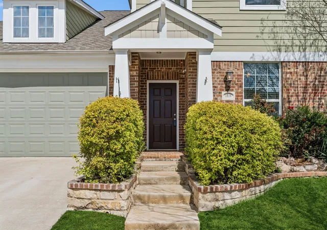 Photo 3 of Single family home for sale at 1808 Kaiser Cvs, Argyle, TX 76226 | MLS# 21352491 | Listing updated on 2026-08-27