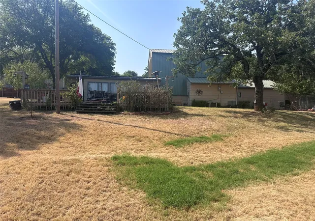 Photo 1 of Single family home for sale at 2709 Sky Harbour Dr, Granbury, TX 76049 | MLS# 21353378 | Listing updated on 2026-08-19