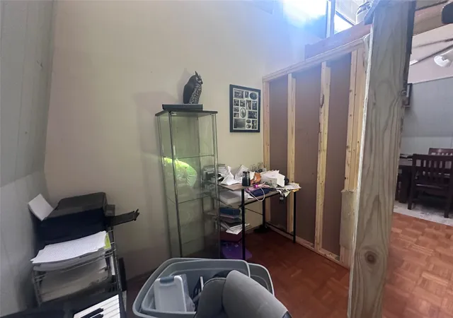Photo 4 of Single family home for sale at 2709 Sky Harbour Dr, Granbury, TX 76049 | MLS# 21353378 | Listing updated on 2026-08-19