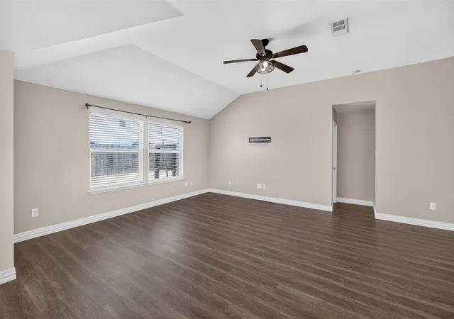 Photo 4 of Single family home for sale at 9612 Linton Dr, Fort Worth, TX 76108 | MLS# 21344449 | Listing updated on 2026-08-29