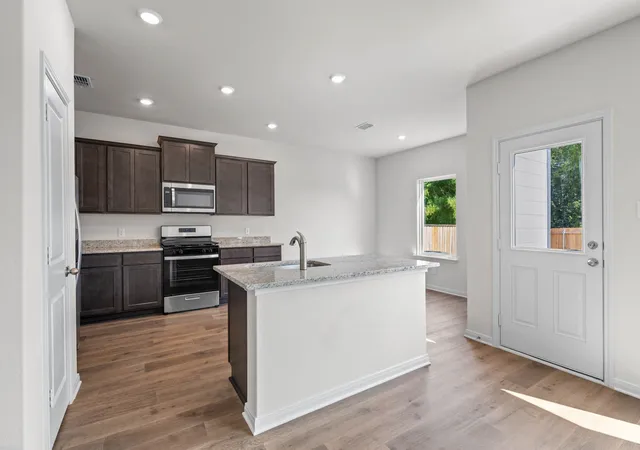Photo 2 of Single family home for sale at 8436 White Wolf Trl, Ponder, TX 76259 | MLS# 21353397 | Listing updated on 2026-08-21