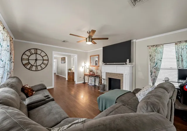 Photo 3 of Single family home for sale at 4216 Morrow Ave, Waco, TX 76710 | MLS# 21353219 | Listing updated on 2026-10-07
